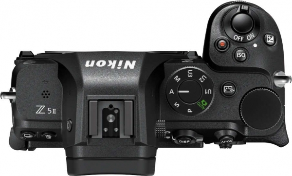 Nikon Z5 II Aynasız Fotoğraf Makinesi