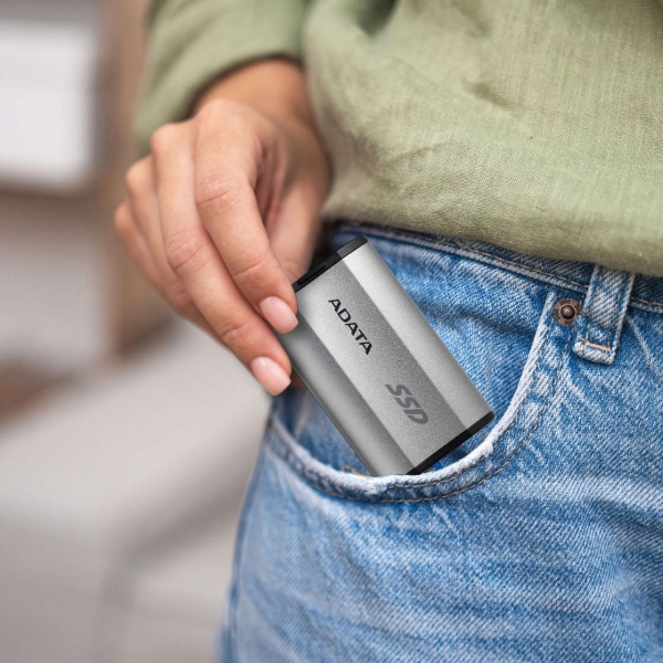 Adata SD810 SSD (500 GB)