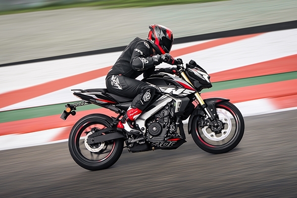 Bajaj Pulsar NS400Z Naked
