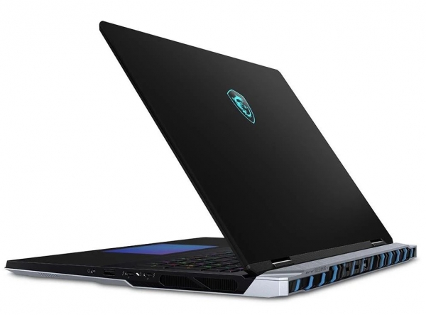 MSI Titan 18 HX AI A2XWJG-620TR Laptop