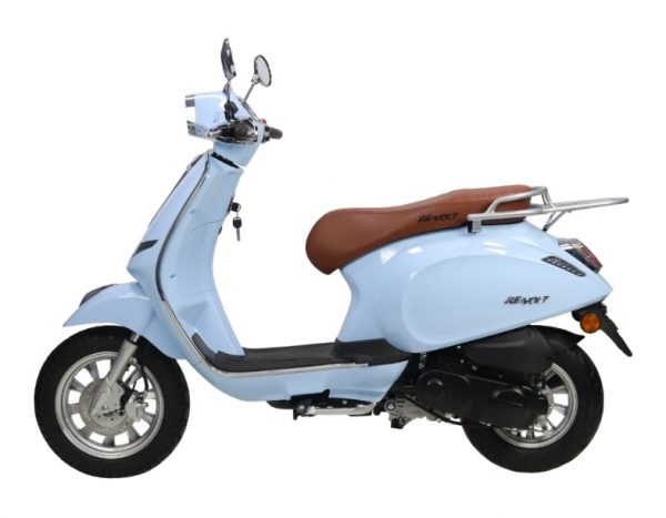 Revolt RS4 Scooter