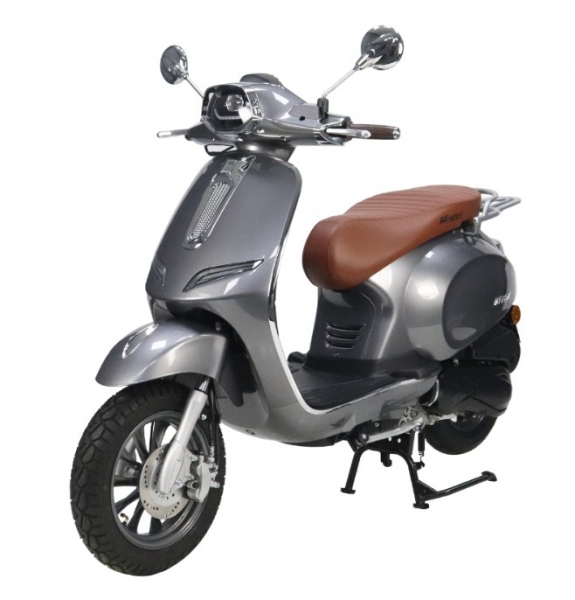 Revolt RS6 Scooter