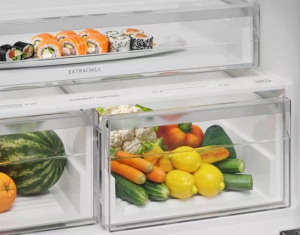 Electrolux LNT7MD58B Buzdolabı