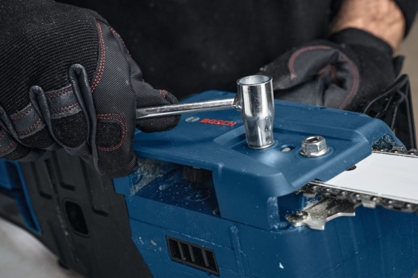 Bosch GKE 18V-40 Professional Solo Motorlu Testere
