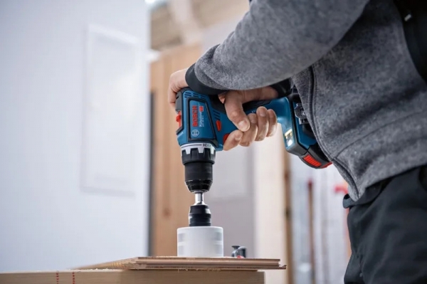 Bosch GSR 18V-90 C Professional 4A Akülü Vidalama (1 Akülü / 4 Ah)