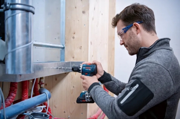 Bosch GSR 18V-90 C Professional 4A Akülü Vidalama (1 Akülü / 4 Ah)