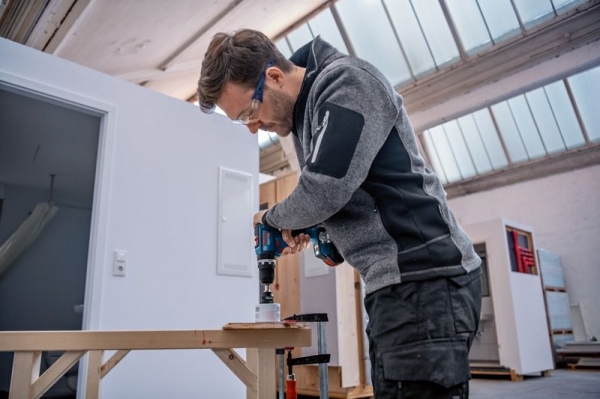 Bosch GSB 18V-90 C Professional Solo Akülü Matkap (Aküsüz)