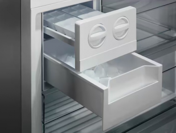 Electrolux LNT7MD58W Buzdolabı