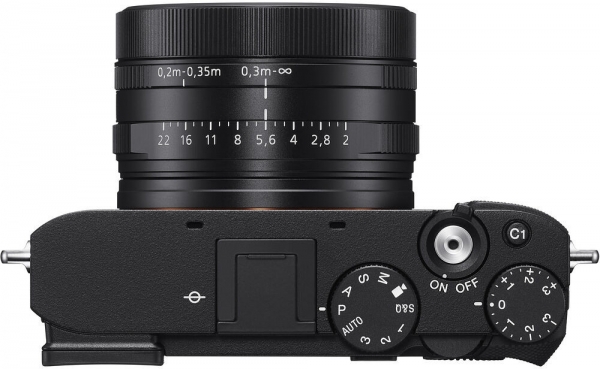 Sony DSC-RX1R III Kompakt Fotoğraf Makinesi (61 MP)