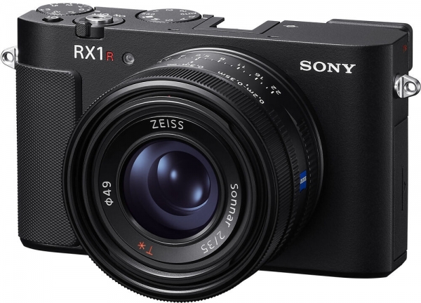 Sony DSC-RX1R III Kompakt Fotoğraf Makinesi (61 MP)