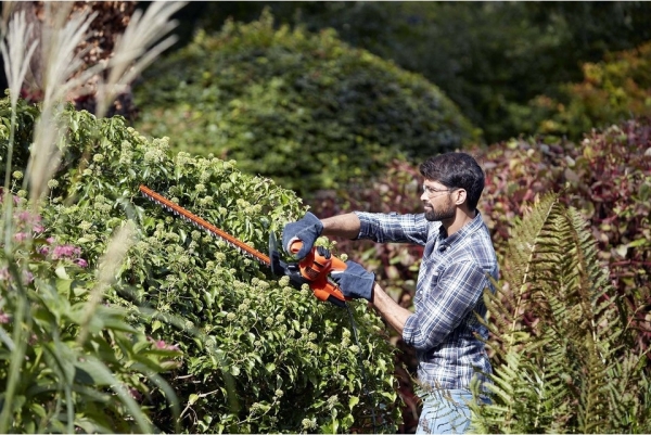 Black+Decker BEHT251-QS Çit Budama