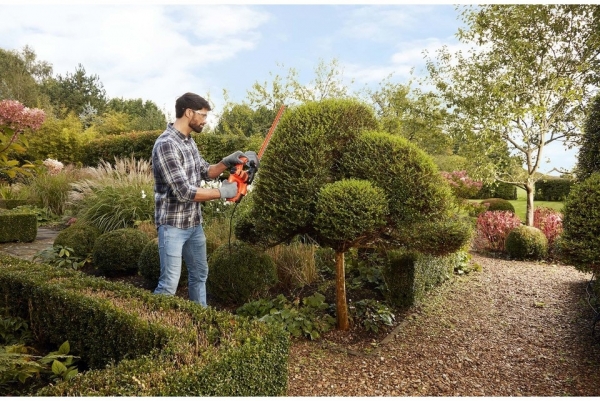 Black+Decker BEHT251-QS Çit Budama