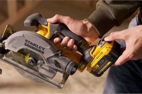 Stanley SFMCS500B-XJ Solo Daire Testere (Aküsüz)