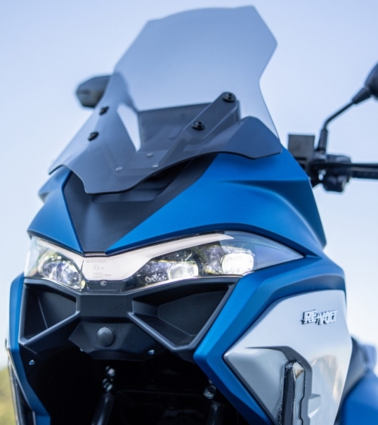 Revolt RSX7 Scooter