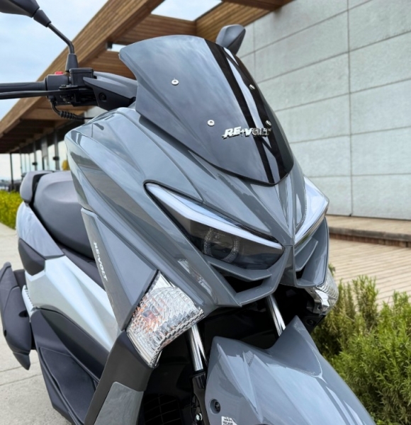 Revolt RSX4 Scooter