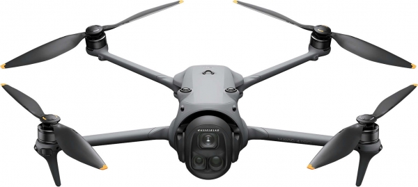DJI Mavic 4 Pro Creator Combo Drone