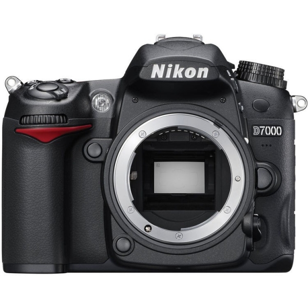 Nikon D7000 55-300mm DSLR Fotoğraf Makinesi (55-300 mm)