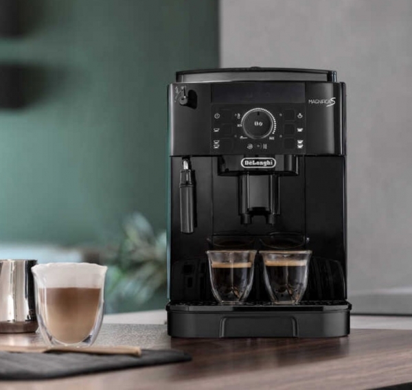 DeLonghi Magnifica Start ECAM12.121.B Kahve Makinesi