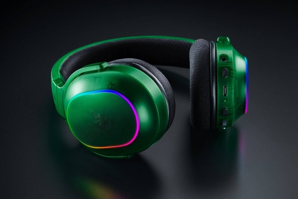 Razer Barracuda X Chroma Kablosuz Kulaklık