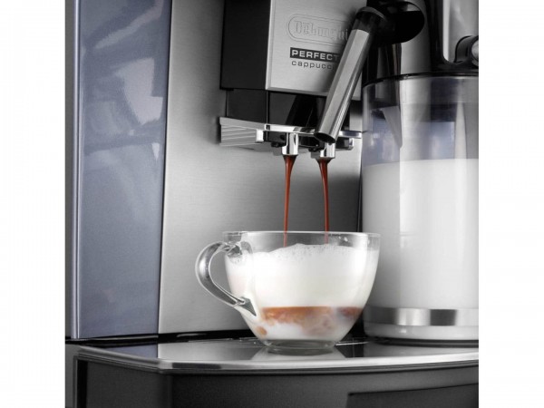 DeLonghi Perfecta ESAM 5500 Kahve Makinesi