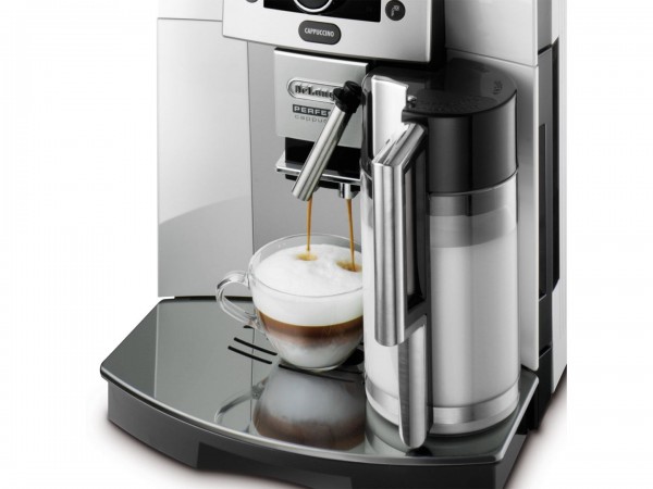 DeLonghi Perfecta ESAM 5500 Kahve Makinesi