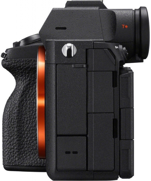 Sony A7 V Aynasız Fotoğraf Makinesi