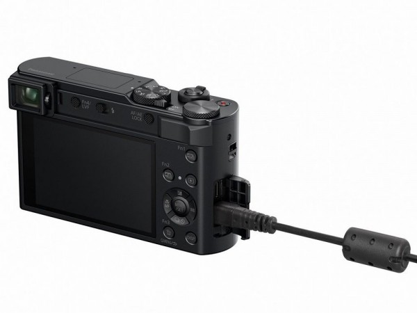 Panasonic Lumix ZS200 Kompakt Fotoğraf Makinesi