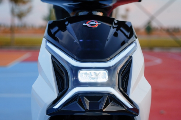 MotoLux Motolux M111 Scooter