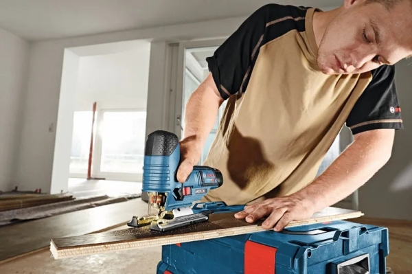 Bosch GST 12V-70 Professional Dekupaj Testere (Akü Dahil / 3 Ah)