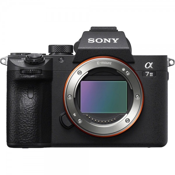 Sony A7 III Aynasız Fotoğraf Makinesi (Gövde)