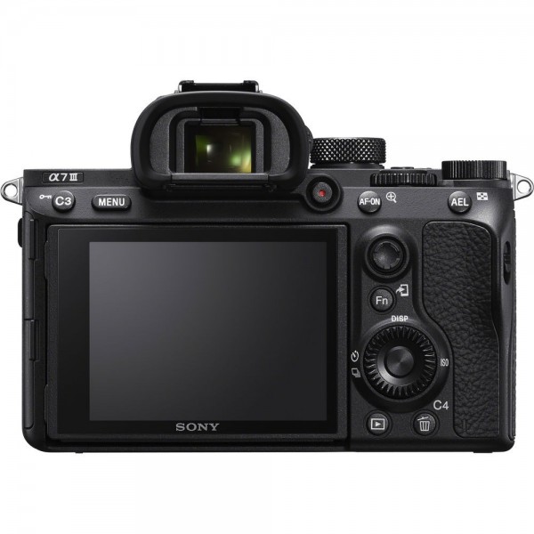 Sony A7 III Aynasız Fotoğraf Makinesi (Gövde)