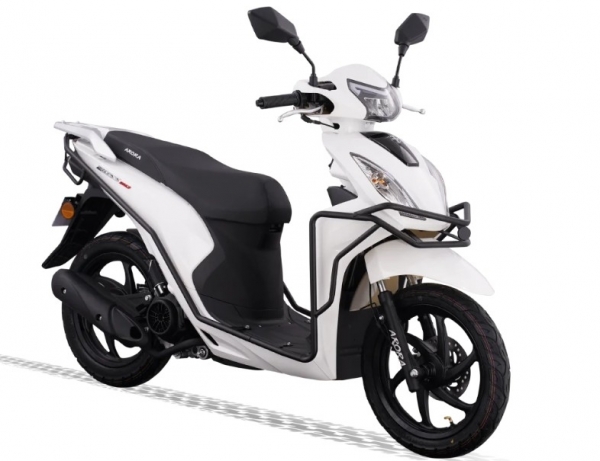Arora Boss 50 Scooter