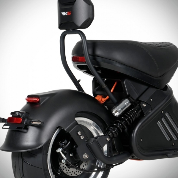 RKS M2 Scooter