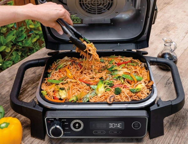 Ninja Woodfire OG701EU Elektrikli Barbekü