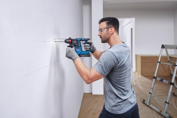 Bosch GBH 18V-18 Professional Akülü Kırıcı (2 Akülü)