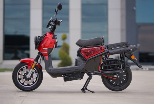 MotoLux Motolux Pitton 6000 Scooter