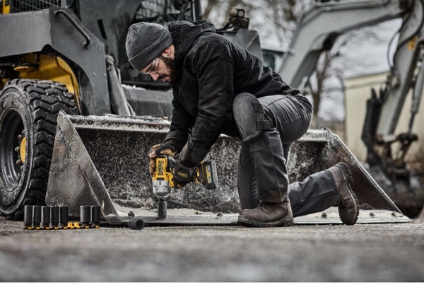 Dewalt DCF961P2-QW Akülü Somun Sıkma