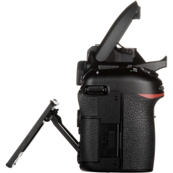 Nikon D7500 70-300mm DSLR Fotoğraf Makinesi (70-300 mm)