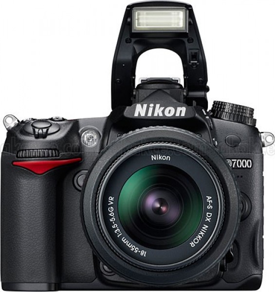 Nikon D7000 18-55mm DSLR Fotoğraf Makinesi (18-55 mm)