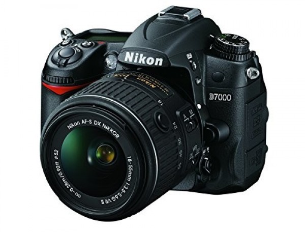 Nikon D7000 18-55mm DSLR Fotoğraf Makinesi (18-55 mm)