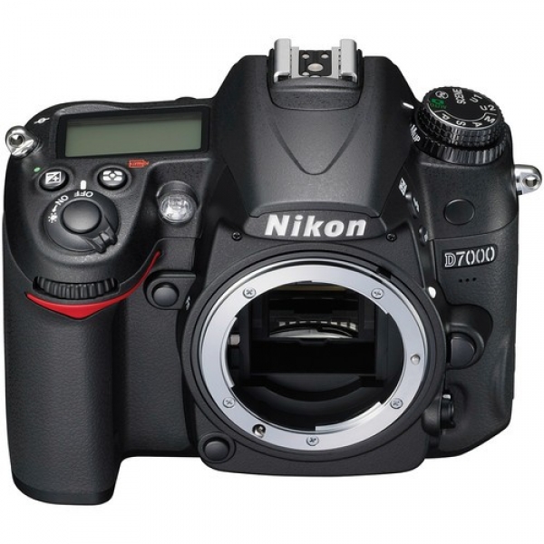 Nikon D7000 18-55mm DSLR Fotoğraf Makinesi (18-55 mm)