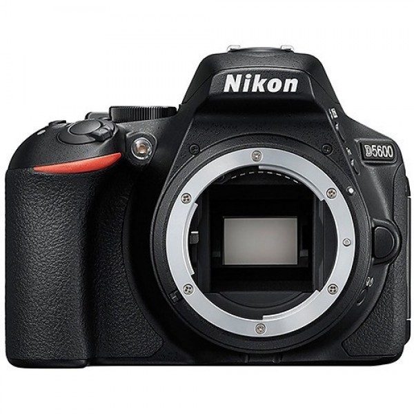 Nikon D5600 70-300m DSLR Fotoğraf Makinesi