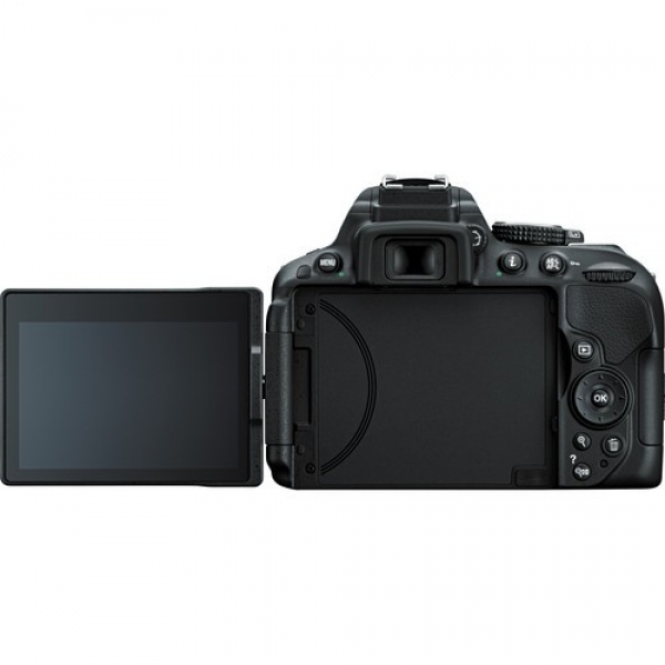 Nikon D5300 18-200mm DSLR Fotoğraf Makinesi