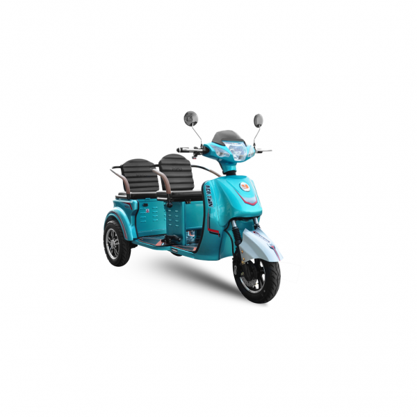 Yuki Ada Twin Moped