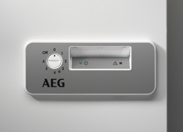 AEG AHB33011LW Derin Dondurucu