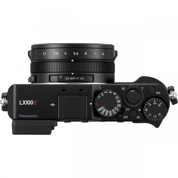 Panasonic Lumix DC-LX100 II Kompakt Fotoğraf Makinesi