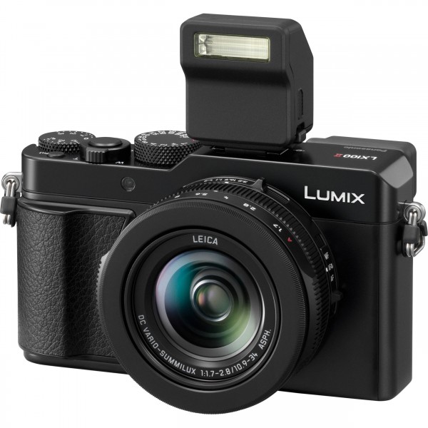 Panasonic Lumix DC-LX100 II Kompakt Fotoğraf Makinesi
