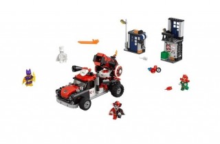 LEGO Batman 70921 Harley Quinn Cannonball Attack