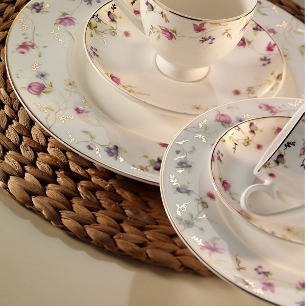 Kütahya Porselen Bone China 25133 84 Parça Yemek Takımı