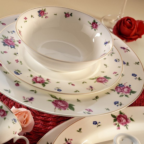 Kütahya Porselen Bone China 25140 84 Parça Yemek Takımı